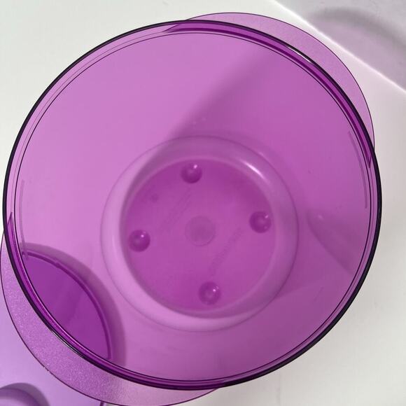 NEW Tupperware Microwave Round Rock N Serve 3.3L 3.5 qtr Purple Sheer With Lid - Picture 9 of 12
